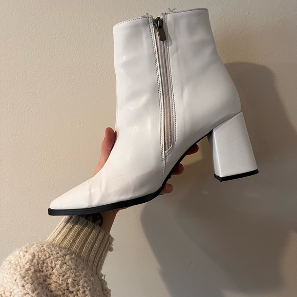 *LIKE NEW* Nasty Gal booties - Picture 3 of 4